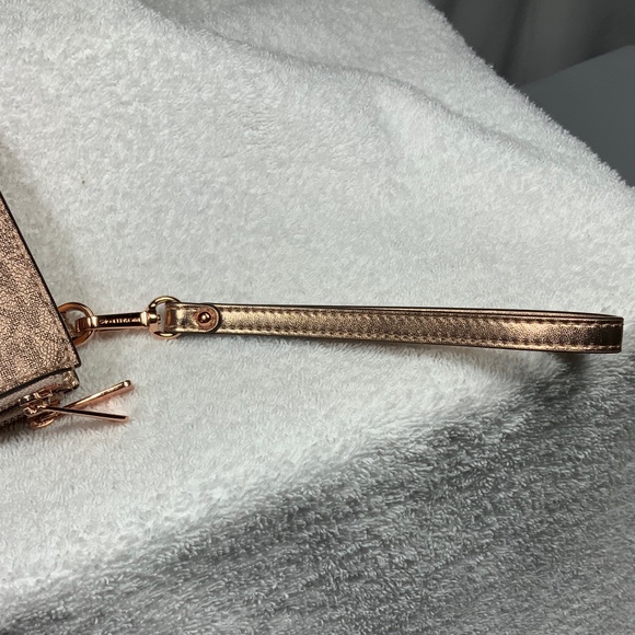 Michael Kors Jet Set Travel Large Double Zip Wristlet - Picture 9 of 16